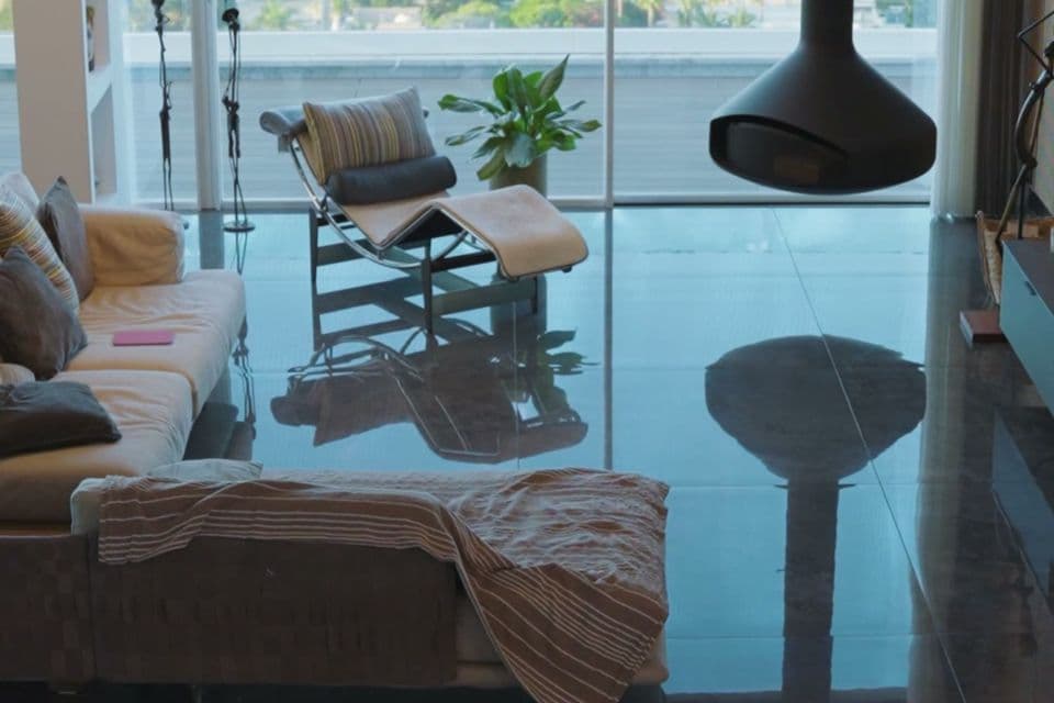 Large-Format Tiles in Malta: What It Takes to Lay Them Properly – Shaw Contractors, Malta
